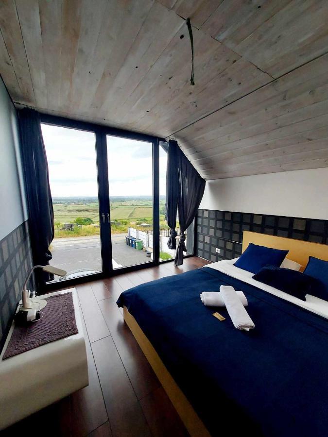 House Of Freedom With Sea View Sauna And Jacuzzi Oslonino Bagian luar foto