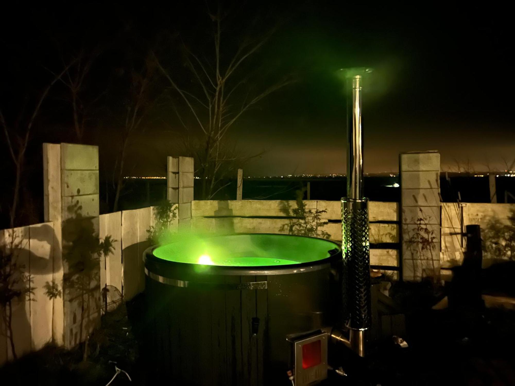 House Of Freedom With Sea View Sauna And Jacuzzi Oslonino Bagian luar foto